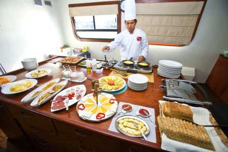 M/C Athala - Dining