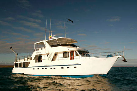 Floreana Yacht