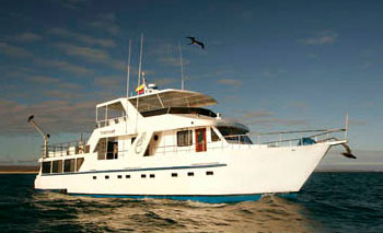 Floreana Yacht