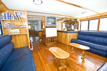 Fragata yacht