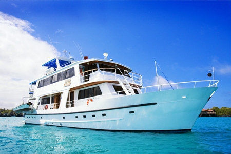 Fragata yacht