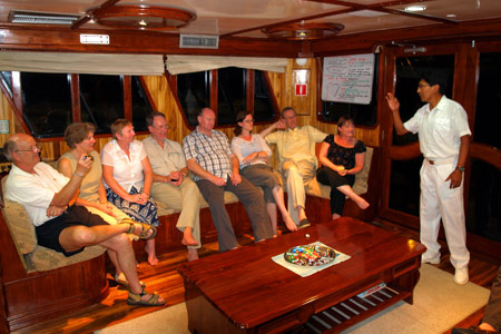 Galapagos Voyager - Lounge