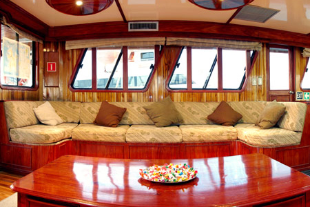 Galapagos Voyager - Lounge