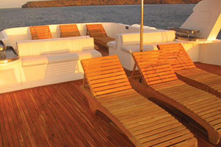 Tip Top IV - Sun Deck