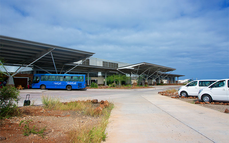 bus airport galapagos ecuador transfer vacations travel tours