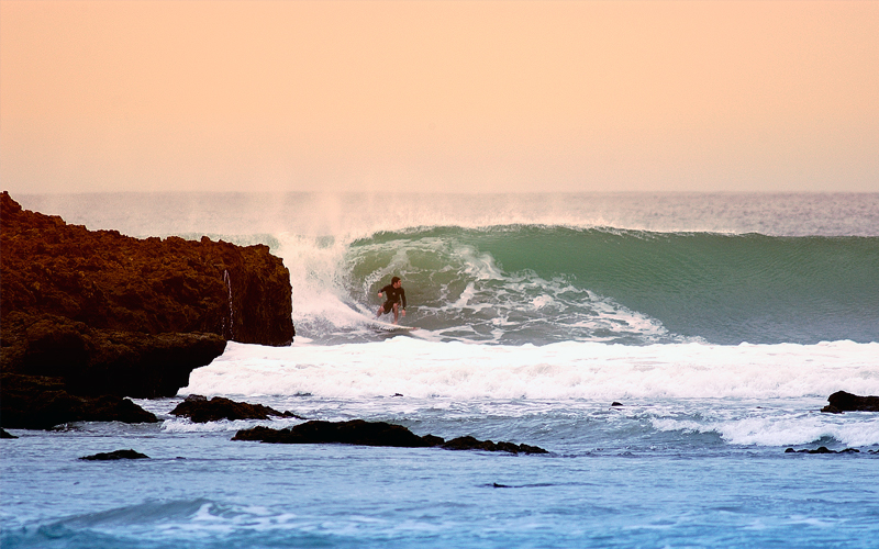 sports-in-galapagos-surf