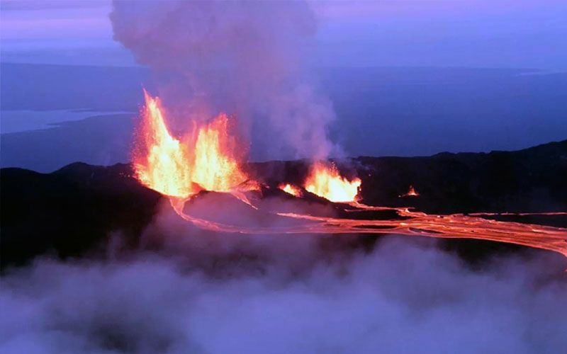 galapagos volcanic activity lava flow how were the galapagos formed