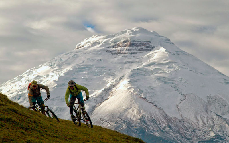 extreme sports ecuador adventure travel