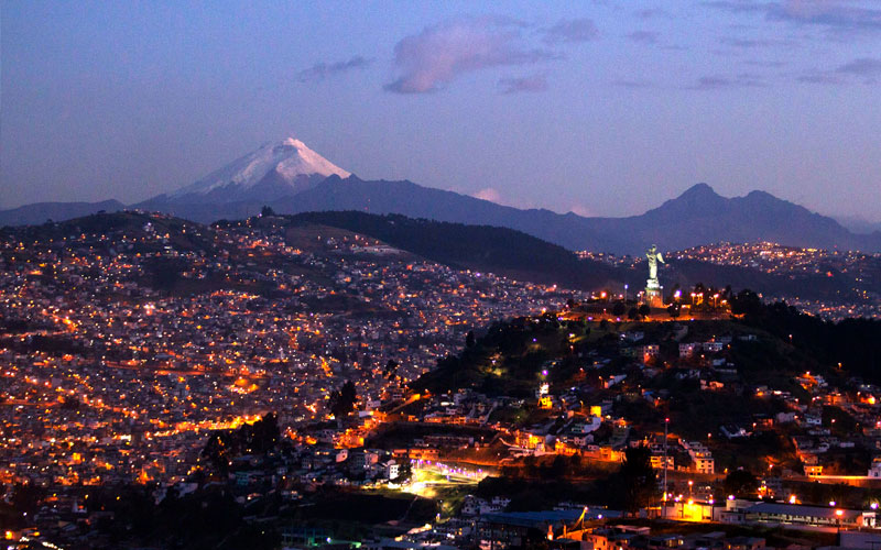 quito cotopaxi volcanoes ecuador vacations perfect place summer galapagos islands landscape ecuador.