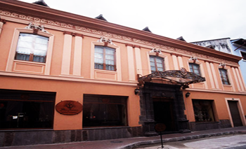 Patio Andaluz - Quito
